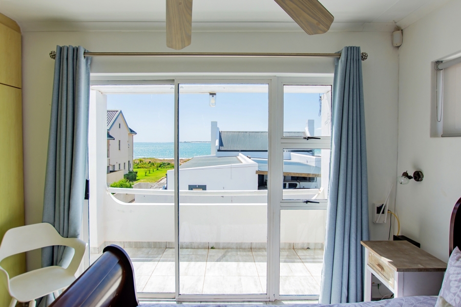 4 Bedroom Property for Sale in Britannia Bay Western Cape